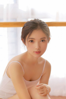 漂亮的保2韩国电影免费观看